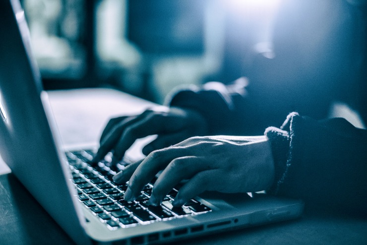 accessing darknet market